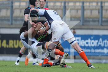 2021-01-23 - Maxime Mbandà resists to a double tackle - ZEBRE RUGBY VS EDINBURGH - GUINNESS PRO 14 - RUGBY