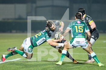 2021-01-30 - Darren Sweetnam (Munster) tackled by Tomas Baravalle (Benetton Treviso) - BENETTON TREVISO VS MUNSTER RUGBY - GUINNESS PRO 14 - RUGBY