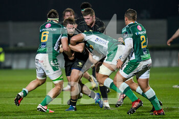 2021-02-26 - Paddy Mcallister (Connacht) tackled by Davide Ruggeri (Benetton Treviso) and Irné Herbst (Benetton Treviso) - BENETTON TREVISO VS CONNACHT RUGBY - GUINNESS PRO 14 - RUGBY