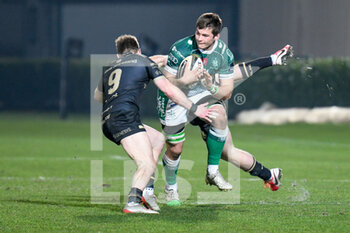 2021-02-26 - Manuel Zuliani (Benetton Treviso) carries the ball hindered by Kieran Marmion (Connacht) - BENETTON TREVISO VS CONNACHT RUGBY - GUINNESS PRO 14 - RUGBY