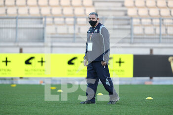 2021-02-27 - Coach Micheal Bradley (Zebre) during warm-up before Zebre vs Dragons - ZEBRE RUGBY VS DRAGONS RUGBY - GUINNESS PRO 14 - RUGBY