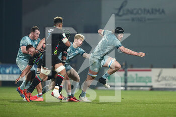 2021-03-12 - Jack Dunne (Leinster) carries the ball - ZEBRE VS LEINSTER RUGBY - GUINNESS PRO 14 - RUGBY