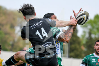 2021-04-24 - Monty Ioane (Benetton Treviso) in action against Rufus McLean (Glasgow) - RAINBOW CUP 2021 - BENETTON TREVISO VS GLASGOW WARRIORS - GUINNESS PRO 14 - RUGBY