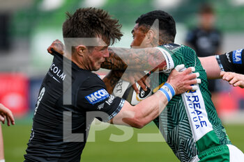 2021-04-24 - Monty Ioane (Benetton Treviso) hindered by George Horne (Glasgow) - RAINBOW CUP 2021 - BENETTON TREVISO VS GLASGOW WARRIORS - GUINNESS PRO 14 - RUGBY