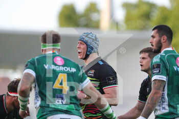 2021-05-07 - Ian Neagle (Zebre rugby) calls the touch - RAINBOW CUP - BENETTON TREVISO VS ZEBRE RUGBY - GUINNESS PRO 14 - RUGBY