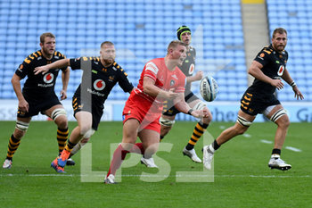 2020-09-09 - Leicester Tigers hooker Jake Kerr (2) passes under pressure from 4 Wasps players during the English championship Gallagher Premiership Rugby Union match between Wasps and Leicester Tigers on September 9, 2020 at the Ricoh Arena in Coventry, England - Photo Dennis Goodwin / ProSportsImages / DPPI - WASPS VS LEICESTER TIGERS - PREMERSHIP RUGBY UNION - RUGBY