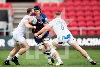 2021-04-23 - Jake Heenan of Bristol Rugby under pressure from Sam Simmonds of Exeter Chiefs during the English championship Gallagher Premiership Rugby Union match between Bristol Rugby and Exeter Chiefs on April 23, 2021 at Ashton Gate in Bristol, England - Photo Simon King / ProSportsImages / DPPI - BRISTOL RUGBY VS EXETER CHIEFS - PREMERSHIP RUGBY UNION - RUGBY