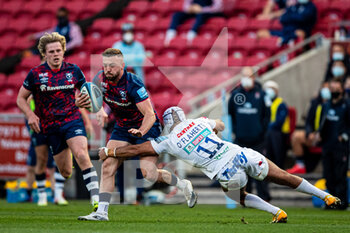 2021-04-23 - Andy Uren of Bristol Rugby under pressure from Tom O?Flaherty of Exeter Chiefs during the English championship Gallagher Premiership Rugby Union match between Bristol Rugby and Exeter Chiefs on April 23, 2021 at Ashton Gate in Bristol, England - Photo Simon King / ProSportsImages / DPPI - BRISTOL RUGBY VS EXETER CHIEFS - PREMERSHIP RUGBY UNION - RUGBY