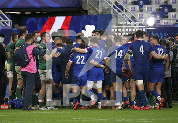2020-10-31 - Players of Ireland and France following the Guinness Six Nations 2020, rugby union match between France and Ireland on October 31, 2020 at Stade de France in Saint-Denis near Paris, France - Photo Jean Catuffe / DPPI - FRANCE VS IRELAND 2020 - SIX NATIONS - RUGBY
