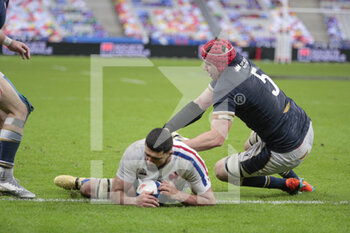 2021-03-26 - Swan REBBADJ (FRA) scored a try, Grant Gilchrist (SCO) during the 2021 Six Nations, rugby union match between France and Scotland on March 26, 2021 at Stade de France in Saint-Denis near Paris, France - Photo Stephane Allaman / DPPI - 2021 GUINNESS SIX NATIONS RUGBY - FRANCE VS SCOTLAND - SIX NATIONS - RUGBY