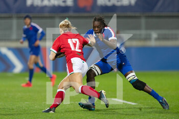 2021-04-03 - Kerin Lake of France and Coumba Diallo of France during the 2021 Women's Six Nations, rugby union match between France and Wales on April 3, 2021 at La Rabine stadium in Vannes, France - Photo Damien Kilani / DK Prod / DPPI - SEI NAZIONI FEMMINILE 2021 - FRANCIA VS GALLES - SIX NATIONS - RUGBY