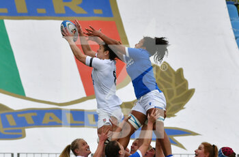 2021-04-10 - Giada Franco (Italy) and Sarah Hunter (England) - WOMEN GUINNESS SIX NATIONS 2021 - ITALY VS ENGLAND - SIX NATIONS - RUGBY