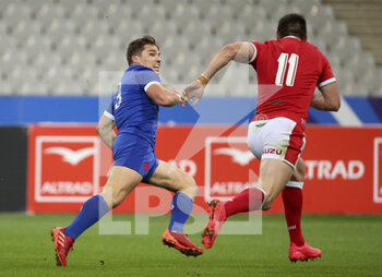 2020-10-24 - Antoine Dupont of France during the 2020 International Rugby Union Test Match between France and Wales on October 24, 2020 at Stade de France in Saint-Denis near Paris, France - Photo Jean Catuffe / DPPI - FRANCE VS WALES - TEST MATCH - RUGBY