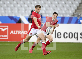 2020-10-24 - Dan Biggar of Wales, Josh Adams of Wales during the 2020 International Rugby Union Test Match between France and Wales on October 24, 2020 at Stade de France in Saint-Denis near Paris, France - Photo Jean Catuffe / DPPI - FRANCE VS WALES - TEST MATCH - RUGBY