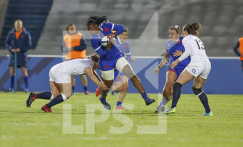 2021-04-30 - Madoussou Fall of France during the Women's Rugby Union Test Match between France and England on April 30, 2021 at Le Stadium in Villeneuve-d'Ascq, France - Photo Loic Baratoux / DPPI - WOMEN'S FRIENDLY MATCH - FRANCE VS ENGLAND - TEST MATCH - RUGBY