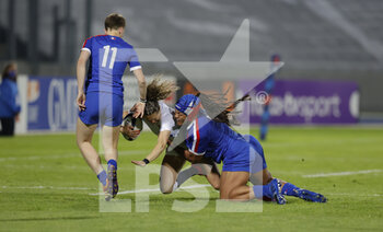 2021-04-30 - Ellie Kildunne of England and Elise Pignot, Safi N'Diaye of France during the Women's Rugby Union Test Match between France and England on April 30, 2021 at Le Stadium in Villeneuve-d'Ascq, France - Photo Loic Baratoux / DPPI - WOMEN'S FRIENDLY MATCH - FRANCE VS ENGLAND - TEST MATCH - RUGBY