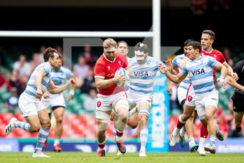 2021-07-10 - Aaron Wainwright of Wales during the 2021 Summer Internationals, Rugby Union test match between Wales and Argentina on July 10, 2021 at Principality Stadium in Cardiff, Wales - Photo Simon King / ProSportsImages / DPPI - TEST MATCH 2021 - WALES VS ARGENTINA - TEST MATCH - RUGBY
