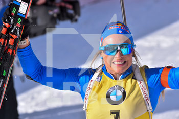 2020-02-16 - Wierer Dorothea (ITA) esulta in zona arrivo dopo aver vinto la medaglia di oro - IBU WORLD CUP BIATHLON 2020 - 10 KM INSEGUIMENTO FEMMINILE - BIATHLON - WINTER SPORTS