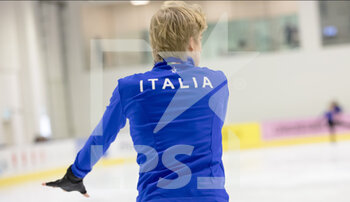 2021-02-13 - warms up Daniel Grassl Senior Elite - PATTINAGGIO ARTISTICO - GRAND PRIX D'ITALIA - SHORT PROGRAM - ICE SKATING - WINTER SPORTS