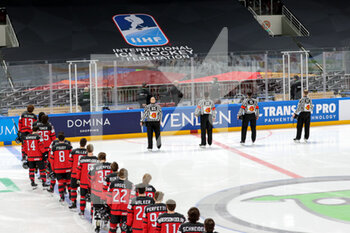 2021-05-21 - Team Canada during National anthem  - WORLD CHAMPIONSHIP 2021 - CANADA VS LATVIA - ICE HOCKEY - WINTER SPORTS