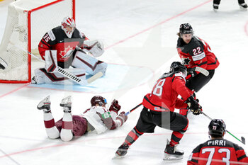 2021-05-21 - Team Canada defending the goal  - WORLD CHAMPIONSHIP 2021 - CANADA VS LATVIA - ICE HOCKEY - WINTER SPORTS