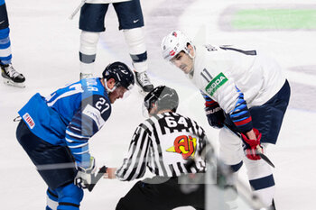 2021-05-22 - Boyle (USA) face off  - WORLD CHAMPIONSHIP 2021 - FINLAND VS USA - ICE HOCKEY - WINTER SPORTS