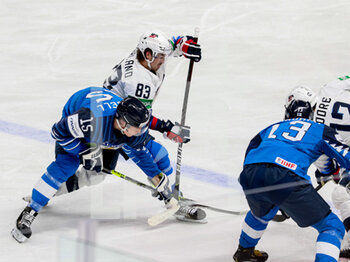 2021-05-22 - faceoff Garlnad (USA) and Lundell (Finland)  - WORLD CHAMPIONSHIP 2021 - FINLAND VS USA - ICE HOCKEY - WINTER SPORTS