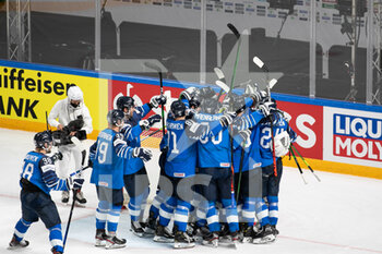 2021-06-05 - Team Finland celebration after winning the semifinal  - WORLD CHAMPIONSHIP 2021 - SEMI FINALS - FINLAND VS GERMANY - ICE HOCKEY - WINTER SPORTS