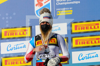 2021-02-11 - SUTER Corinne (SUI) SILVER MEDAL - 2021 FIS ALPINE WORLD SKI CHAMPIONSHIPS - SUPER G - WOMEN - ALPINE SKIING - WINTER SPORTS