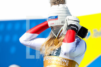 2021-02-13 - SUTER Corinne (SUI) Podium - 2021 FIS ALPINE WORLD SKI CHAMPIONSHIPS - DOWNHILL - WOMEN - ALPINE SKIING - WINTER SPORTS