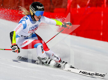 2021-02-18 - Lara GUT-BEHRAMI (SUI) - 2021 FIS ALPINE WORLD SKI CHAMPIONSHIPS - GIANT SLALOM - WOMEN - ALPINE SKIING - WINTER SPORTS