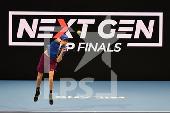 2019-11-05 - Jannik Sinner - NEXT GEN ATP FINALS - FASE A GIRONI - FRANCES TIAFOE VS J. SINNER - INTERNATIONALS - TENNIS