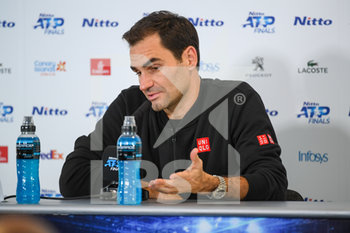 2019-11-16 - Roger Federer  SUI - NITTO ATP FINAL ROGER FEDERER VS STEFANOS TSITSIPAS SEMIFINAL 1 - INTERNATIONALS - TENNIS