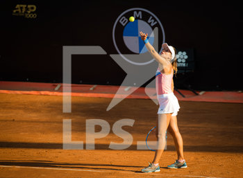 2020-09-14 - Magda Linette of Poland in action during the first round of the 2020 Internazionali BNL d'Italia WTA Premier 5 tennis tournament on September 14, 2020 at Foro Italico in Rome, Italy - Photo Rob Prange / Spain DPPI / DPPI - INTERNAZIONALI BNL D'ITALIA 2020 - INTERNATIONALS - TENNIS