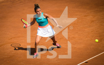 2020-09-16 - Jasmin Paolini of Italy in action during her second-round match at the 2020 Internazionali BNL d'Italia WTA Premier 5 tennis tournament on September 16, 2020 at Foro Italico in Rome, Italy - Photo Rob Prange / Spain DPPI / DPPI - INTERNAZIONALI BNL D'ITALIA 2020 - INTERNATIONALS - TENNIS