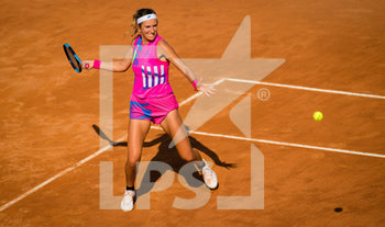 2020-09-16 - Victoria Azarenka of Belarus in action during her first-round match at the 2020 Internazionali BNL d'Italia WTA Premier 5 tennis tournament on September 16, 2020 at Foro Italico in Rome, Italy - Photo Rob Prange / Spain DPPI / DPPI - INTERNAZIONALI BNL D'ITALIA 2020 - INTERNATIONALS - TENNIS