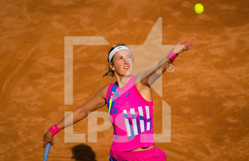 2020-09-16 - Victoria Azarenka of Belarus in action during her first-round match at the 2020 Internazionali BNL d'Italia WTA Premier 5 tennis tournament on September 16, 2020 at Foro Italico in Rome, Italy - Photo Rob Prange / Spain DPPI / DPPI - INTERNAZIONALI BNL D'ITALIA 2020 - INTERNATIONALS - TENNIS