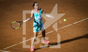 2020-09-16 - Barbora Strycova of the Czech Republic in action during her second-round match at the 2020 Internazionali BNL d'Italia WTA Premier 5 tennis tournament on September 16, 2020 at Foro Italico in Rome, Italy - Photo Rob Prange / Spain DPPI / DPPI - INTERNAZIONALI BNL D'ITALIA 2020 - INTERNATIONALS - TENNIS