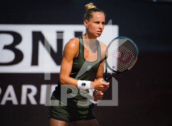2020-09-17 - Arantxa Rus of the Netherlands in action during her second-round match at the 2020 Internazionali BNL d'Italia WTA Premier 5 tennis tournament on September 17, 2020 at Foro Italico in Rome, Italy - Photo Rob Prange / Spain DPPI / DPPI - INTERNAZIONALI BNL D'ITALIA 2020 - INTERNATIONALS - TENNIS