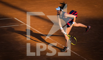 2020-09-17 - Johanna Konta of Great Britain in action during her second-round match at the 2020 Internazionali BNL d'Italia WTA Premier 5 tennis tournament on September 17, 2020 at Foro Italico in Rome, Italy - Photo Rob Prange / Spain DPPI / DPPI - INTERNAZIONALI BNL D'ITALIA 2020 - INTERNATIONALS - TENNIS