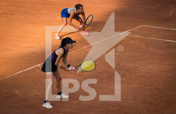2020-09-19 - Barbora Strycova of the Czech Republic and Su-Wei Hsieh of Chinese Taipeh in action during the doubles final of the 2020 Internazionali BNL d'Italia WTA Premier 5 tennis tournament on September 20, 2020 at Foro Italico in Rome, Italy - Photo Rob Prange / Spain DPPI / DPPI - INTERNAZIONALI BNL D'ITALIA WTA PREMIER 5 - INTERNATIONALS - TENNIS