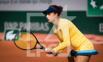 2020-09-25 - Ivana Jorovic of Serbia during her final qualifications match at the Roland Garros 2020, Grand Slam tennis tournament, Qualifying, on September 25, 2020 at Roland Garros stadium in Paris, France - Photo Rob Prange / Spain DPPI / DPPI - ROLAND GARROS 2020, GRAND SLAM TENNIS TOURNAMENT, QUALIFYING - INTERNATIONALS - TENNIS