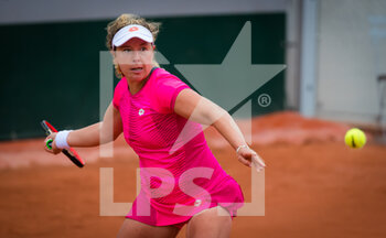 2020-09-27 - Anna-Lena Friedsam of Germany in action against Aliaksandra Sasnovich of Belarus during the first round at the Roland Garros 2020, Grand Slam tennis tournament, on September 27, 2020 at Roland Garros stadium in Paris, France - Photo Rob Prange / Spain DPPI / DPPI - ROLAND GARROS 2020, GRAND SLAM TENNIS TOURNAMENT - INTERNATIONALS - TENNIS
