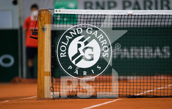 2020-09-27 - Ambiance during the first round at the Roland Garros 2020, Grand Slam tennis tournament, on September 27, 2020 at Roland Garros stadium in Paris, France - Photo Rob Prange / Spain DPPI / DPPI - ROLAND GARROS 2020, GRAND SLAM TENNIS TOURNAMENT - INTERNATIONALS - TENNIS