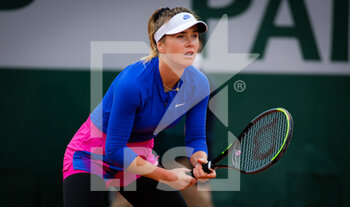 2020-09-28 - Elina Svitolina of the Ukraine in action against Varvara Grachova of the Russia during the first round at the Roland Garros 2020, Grand Slam tennis tournament, on September 28, 2020 at Roland Garros stadium in Paris, France - Photo Rob Prange / Spain DPPI / DPPI - ROLAND GARROS 2020, GRAND SLAM TOURNAMENT - INTERNATIONALS - TENNIS