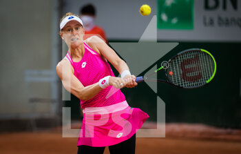 2020-09-29 - Alison Riske of the United States in action during the first round at the Roland Garros 2020, Grand Slam tennis tournament, on September 29, 2020 at Roland Garros stadium in Paris, France - Photo Rob Prange / Spain DPPI / DPPI - ROLAND GARROS 2020, GRAND SLAM TOURNAMENT - INTERNATIONALS - TENNIS