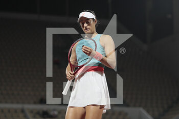 2020-09-30 - Caroline Garcia (FRA) during the Roland Garros 2020, Grand Slam tennis tournament, on September 30, 2020 at Roland Garros stadium in Paris, France - Photo Stephane Allaman / DPPI - ROLAND GARROS 2020, GRAND SLAM TOURNAMENT - INTERNATIONALS - TENNIS
