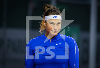 2020-10-03 - Aryna Sabalenka of Belarus playing doubles at the Roland Garros 2020, Grand Slam tennis tournament, on October 3, 2020 at Roland Garros stadium in Paris, France - Photo Rob Prange / Spain DPPI / DPPI - ROLAND GARROS 2020, GRAND SLAM TOURNAMENT - INTERNATIONALS - TENNIS