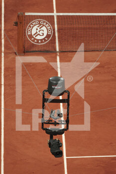 2020-10-05 - Spider cam illustration over the clay stadium Philippe Chatrier during the Roland Garros 2020, Grand Slam tennis tournament, on October 5, 2020 at Roland Garros stadium in Paris, France - Photo Stephane Allaman / DPPI - ROLAND GARROS 2020, GRAND SLAM TOURNAMENT - INTERNATIONALS - TENNIS
