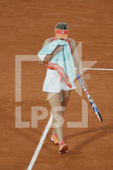 2020-10-05 - Sofia KENIN (USA) during the Roland Garros 2020, Grand Slam tennis tournament, on October 5, 2020 at Roland Garros stadium in Paris, France - Photo Stephane Allaman / DPPI - ROLAND GARROS 2020, GRAND SLAM TOURNAMENT - INTERNATIONALS - TENNIS
